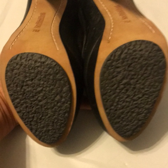 True Religion Leather Platform Heels Size 7M - Picture 7 of 7